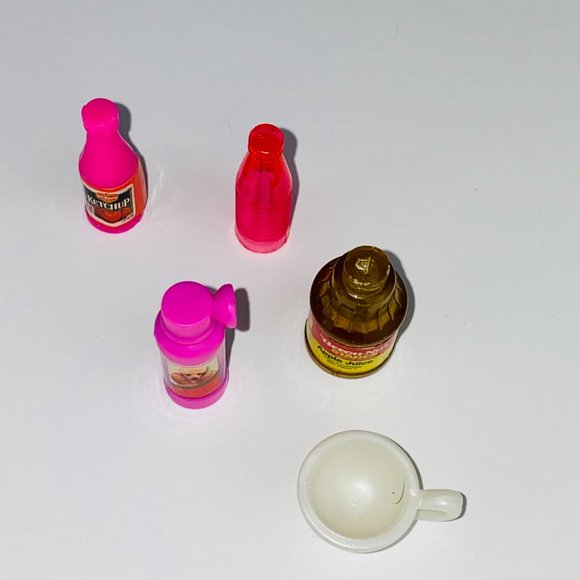 Barbie Toy Accessory Pieces For Dollhouse Playsets Lot of 5 Pieces - Picture 6 of 6